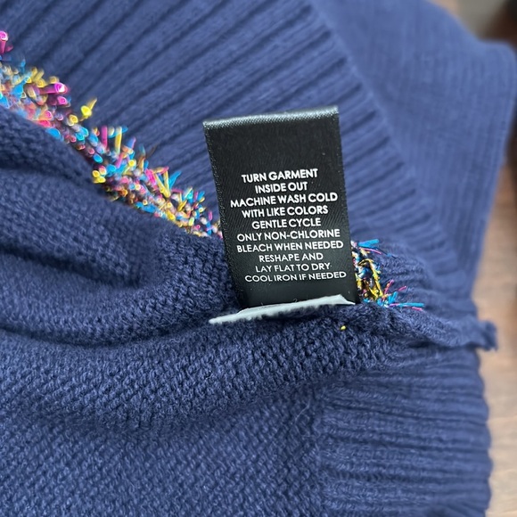 Torrid Sweater, Size 00 - Picture 9 of 11